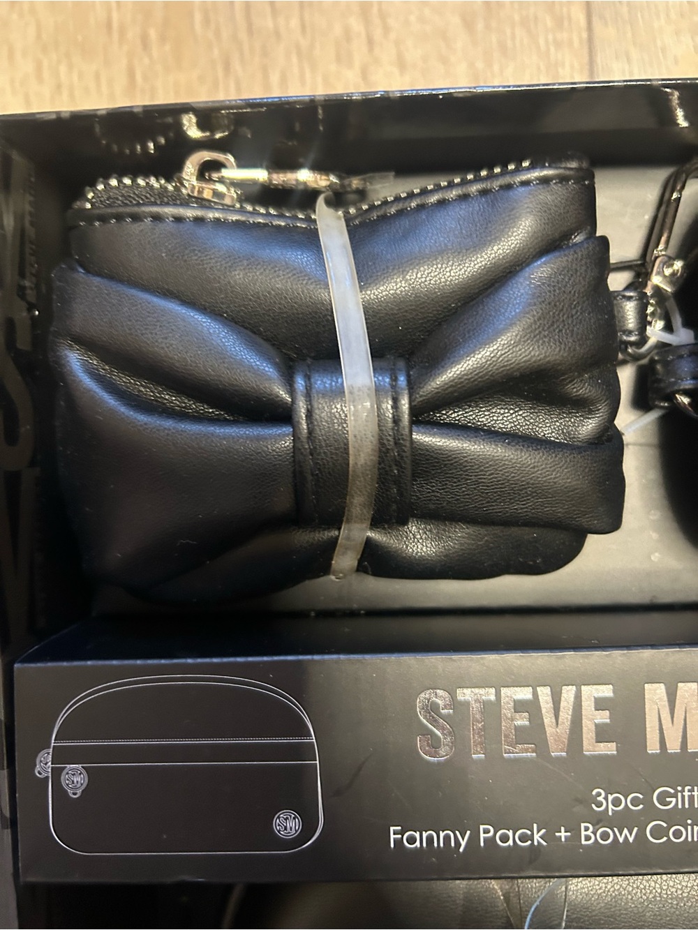 Steve Madden 3pc Black Belt Bag Fanny Pack Set Bow Coin Purse AirPods Case NWT - Picture 3 of 5